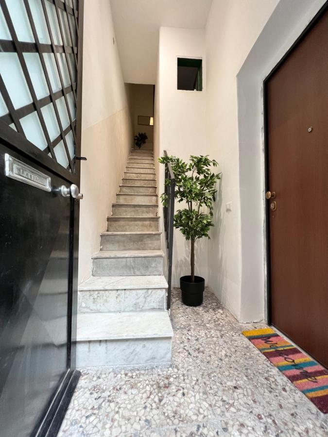 Apartamento Zinbi'S House CTA Exterior foto