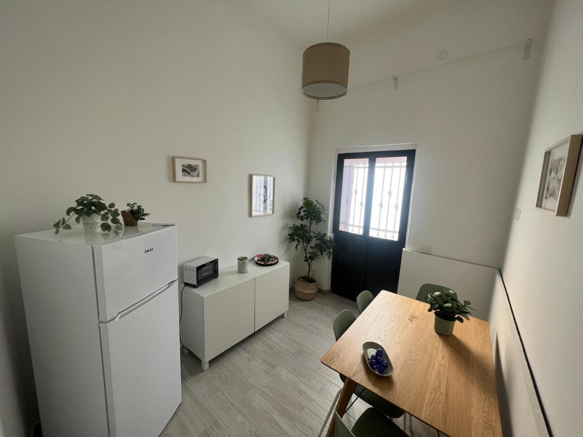 Apartamento Zinbi'S House CTA Exterior foto